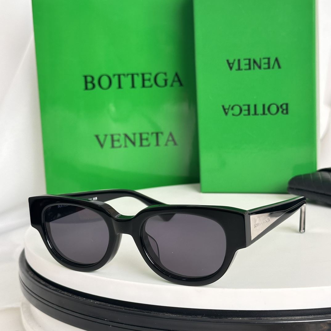 Bottega Veneta Sunglasses